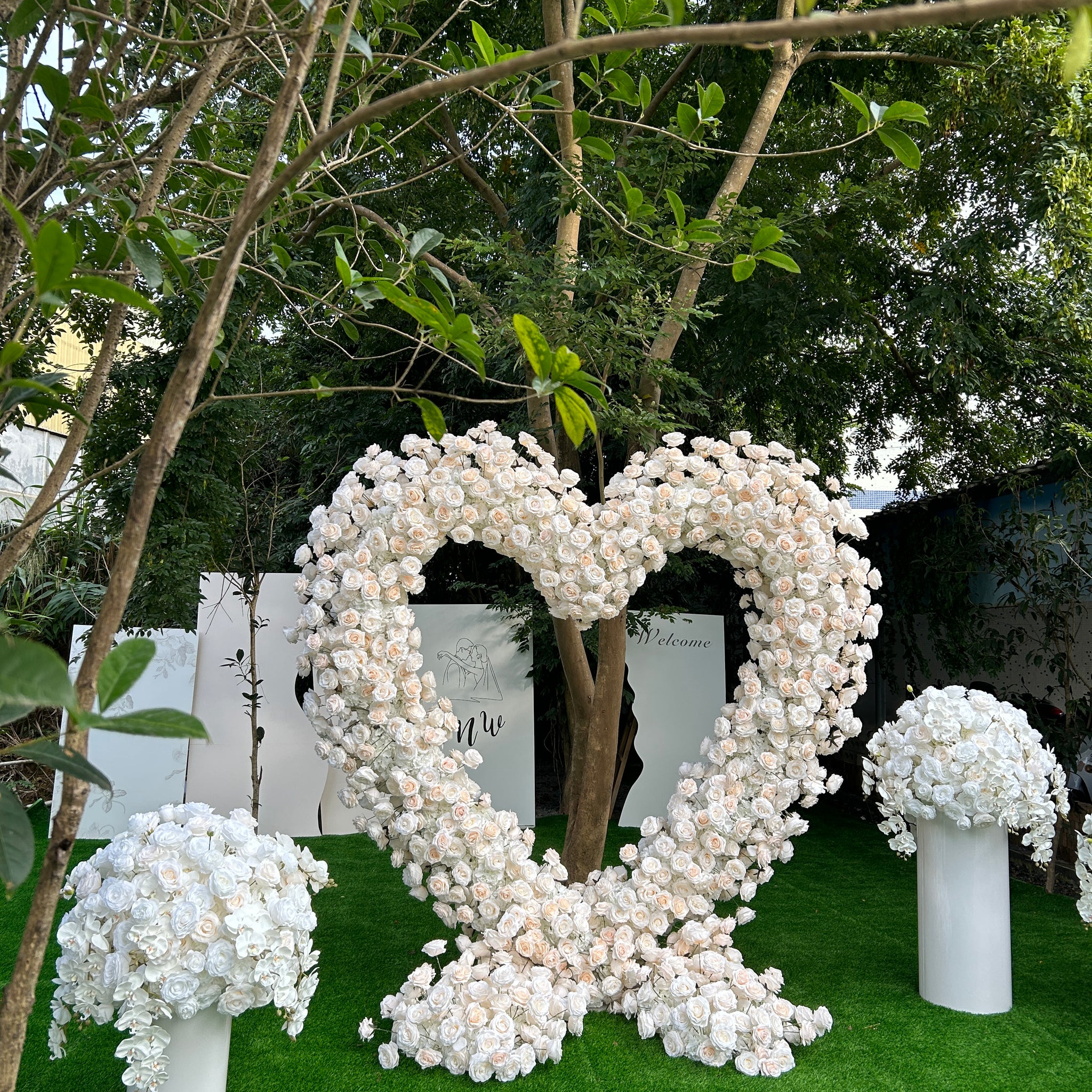 Beda Flower White Light Orange Rose Hydrangea Heart-Arch Wedding Event Decor